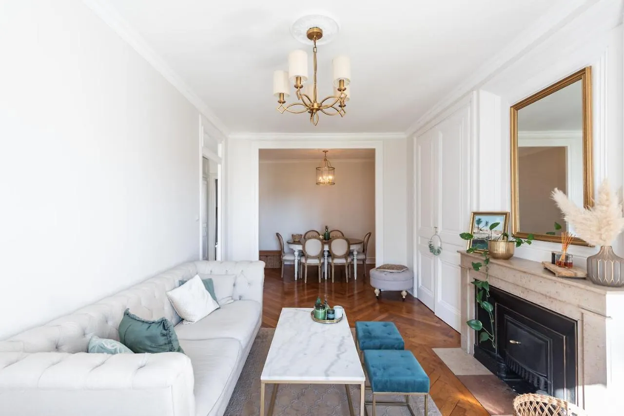 Le Dandy - Grand T3 Au Pied Du Metro Garibaldi Apartment Lyon