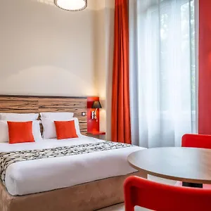 4* Apart-hotel Adagio Patio Confluence