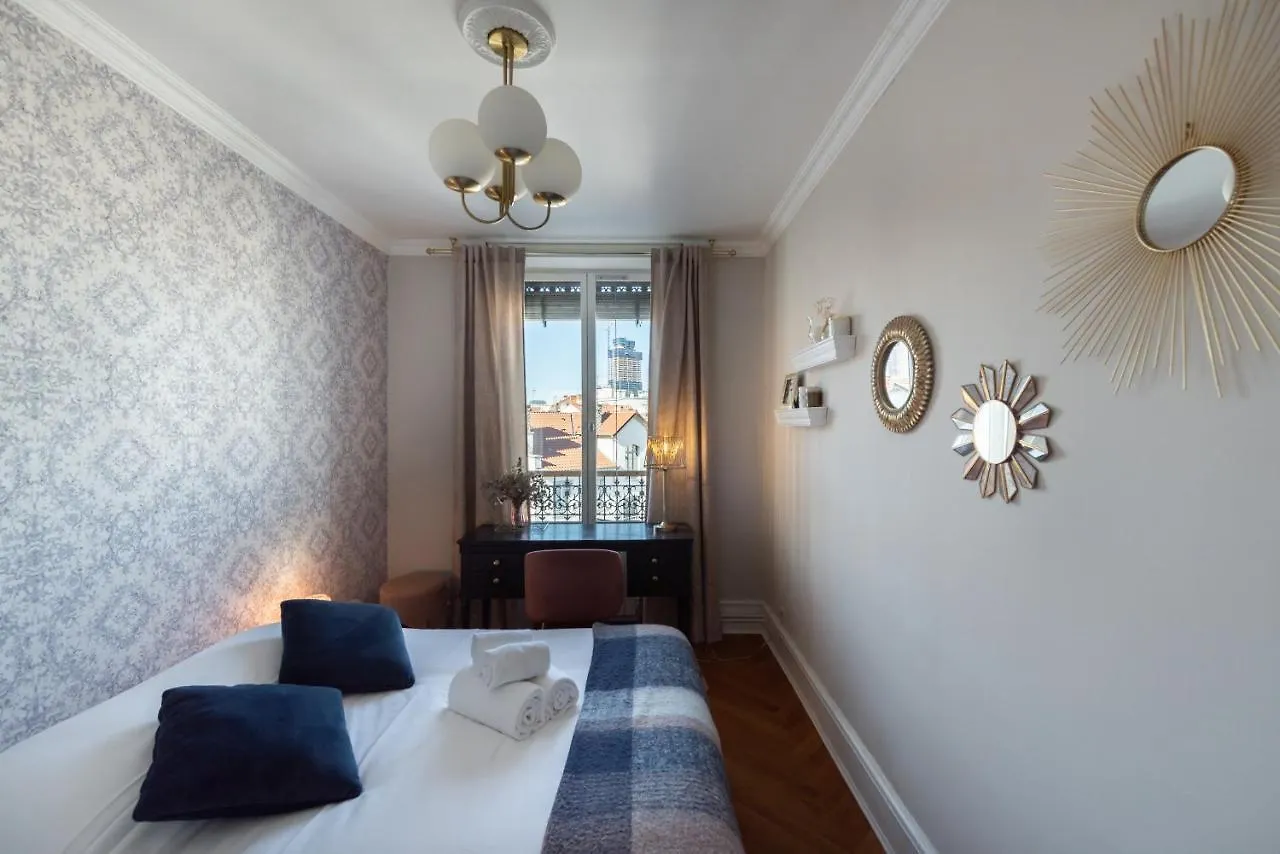 Le Dandy - Grand T3 Au Pied Du Metro Garibaldi Apartment Lyon